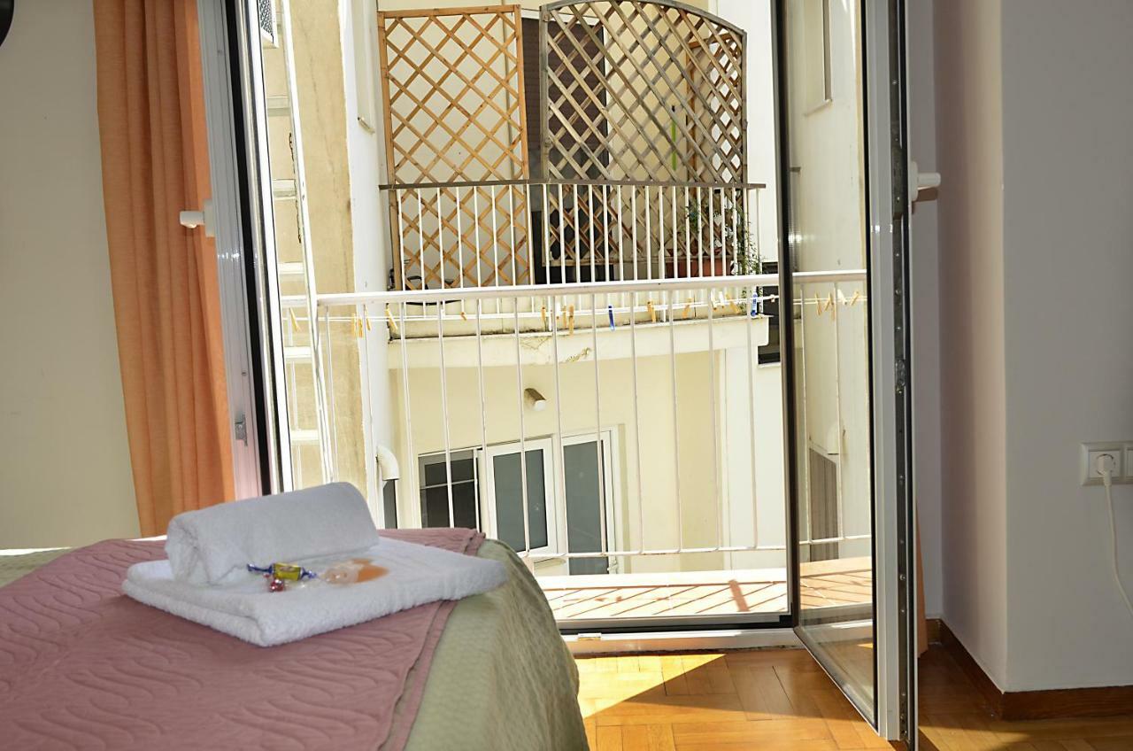 Just 9 Min From Acropolis Apartment เอเธนส์ ภายนอก รูปภาพ