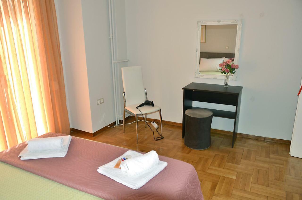 Just 9 Min From Acropolis Apartment เอเธนส์ ภายนอก รูปภาพ
